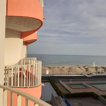 Residence Apollo - Walterigato Apartments Solo Per Famiglie Lido di Jesolo Eksteriør billede