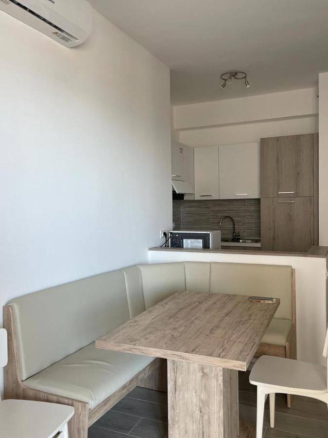 Residence Apollo - Walterigato Apartments Solo Per Famiglie Lido di Jesolo Eksteriør billede