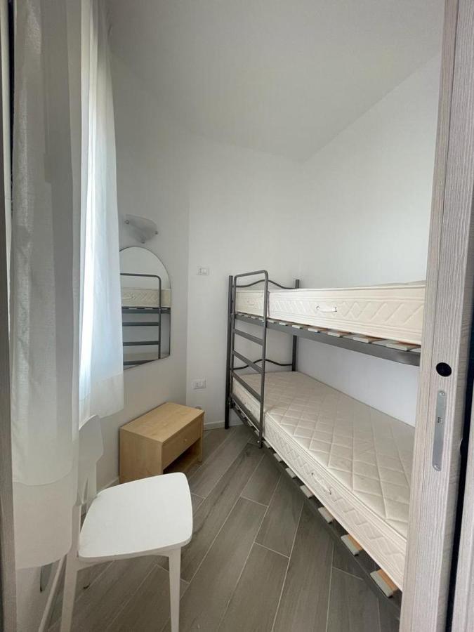 Residence Apollo - Walterigato Apartments Solo Per Famiglie Lido di Jesolo Eksteriør billede