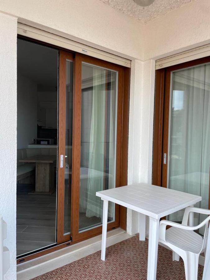 Residence Apollo - Walterigato Apartments Solo Per Famiglie Lido di Jesolo Eksteriør billede