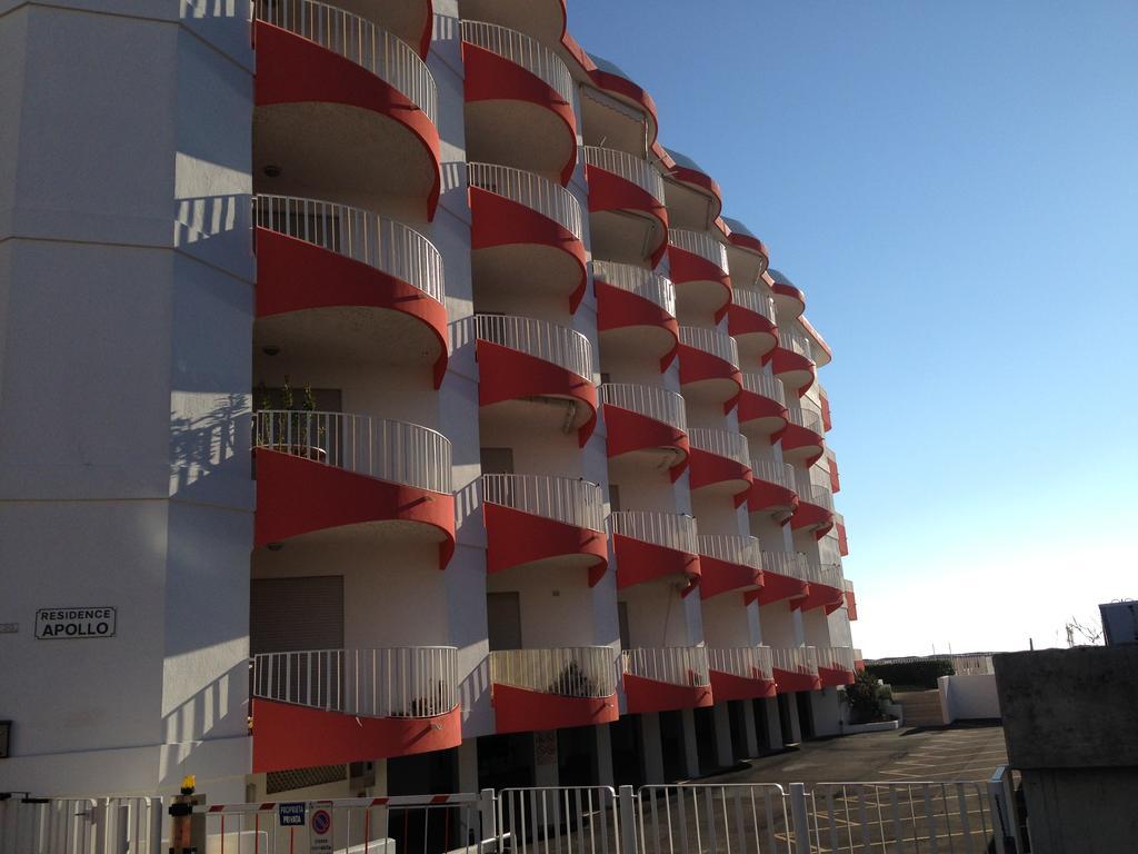 Residence Apollo - Walterigato Apartments Solo Per Famiglie Lido di Jesolo Eksteriør billede